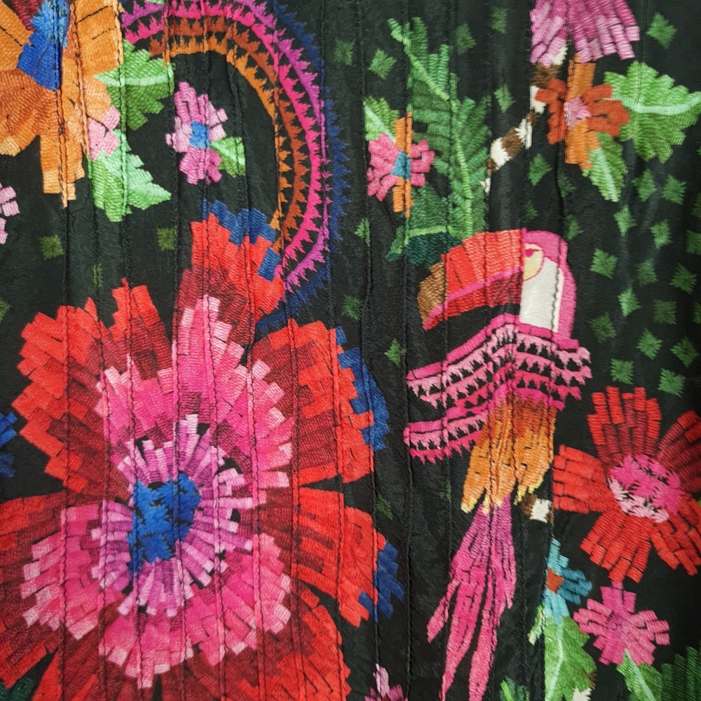 Farm Rio Blouse Womens Medium Black Multicolor Lace Floral Parrot Boho Top - Picture 8 of 16